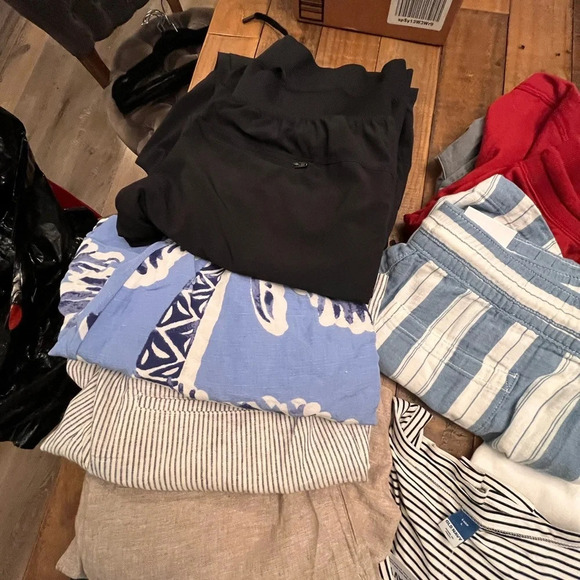 Bundle of Target, H&M, Old Navy, and GapFit Items Bundle (15 Items) - Picture 2 of 14